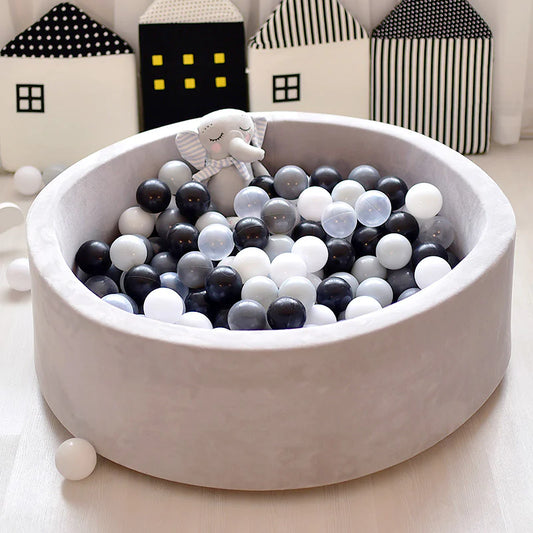 The KiddyGoods™ Indoor Ocean Ball Pool