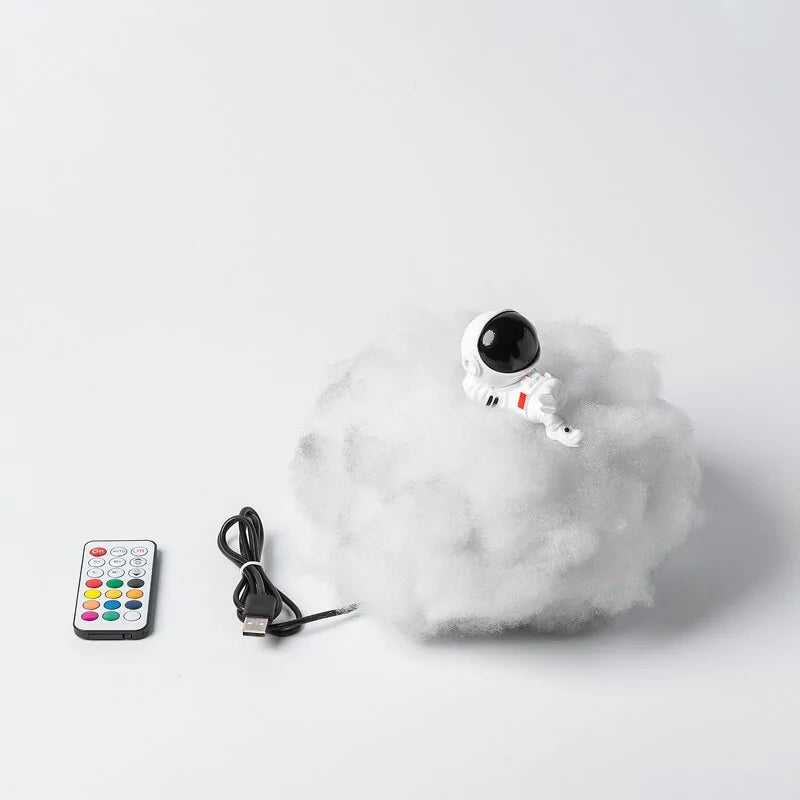 The KiddyGoods™ Astronaut in The Clouds Lamp